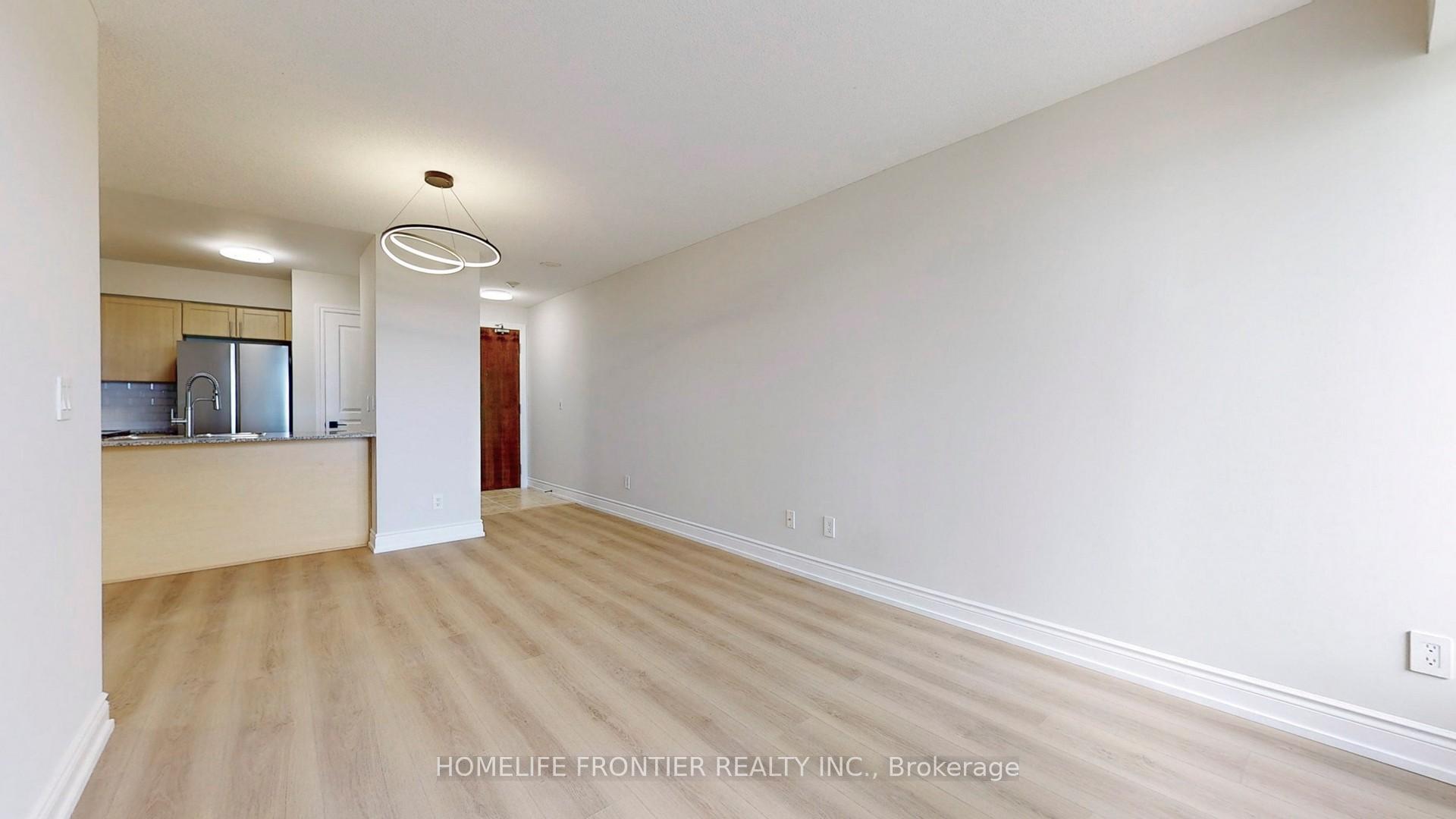2 Bedrooms Condo at 7 North Park, Vaughan For sale