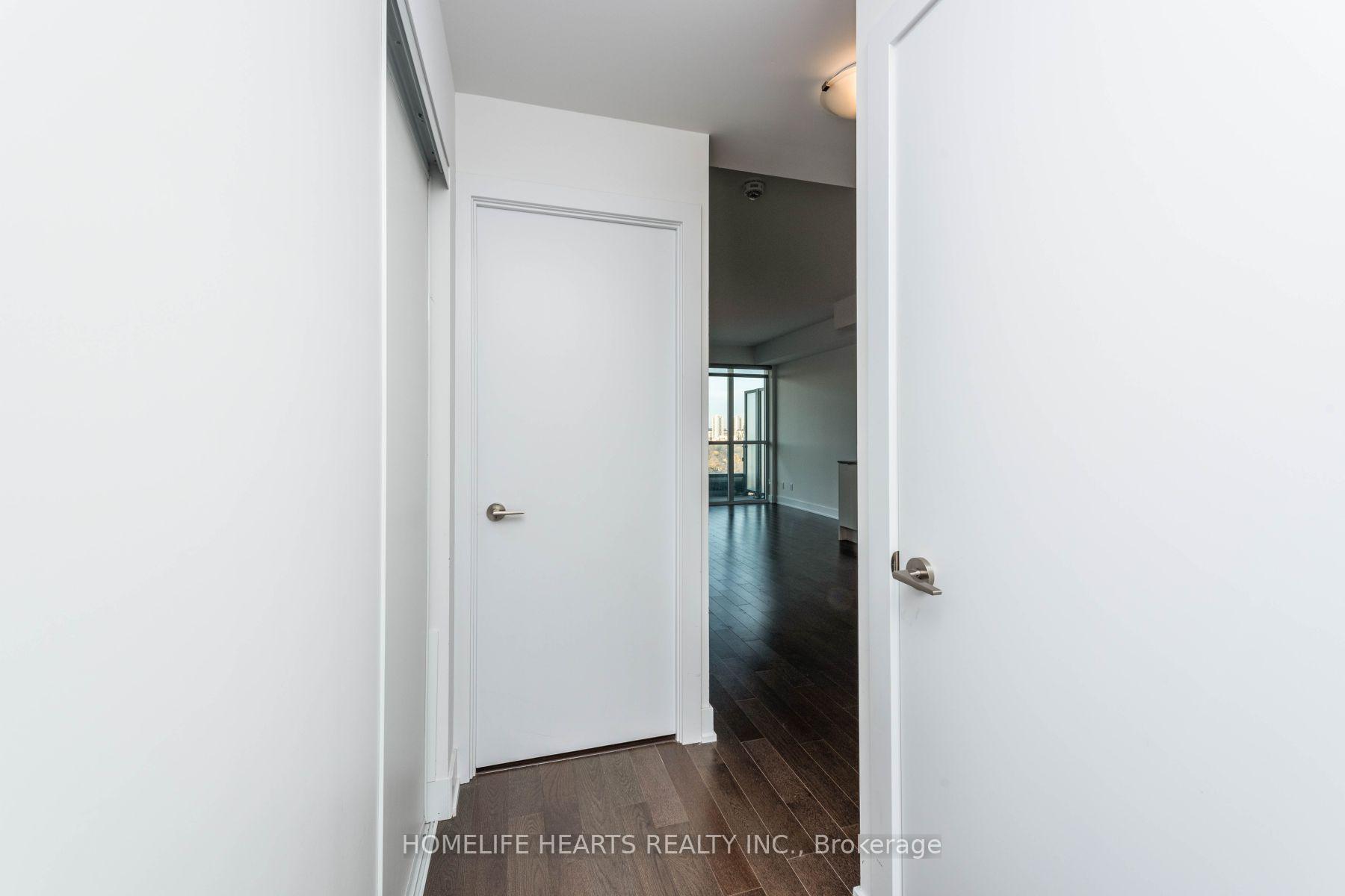 2 Bedrooms Condo at 181 Bedford, Toronto For sale
