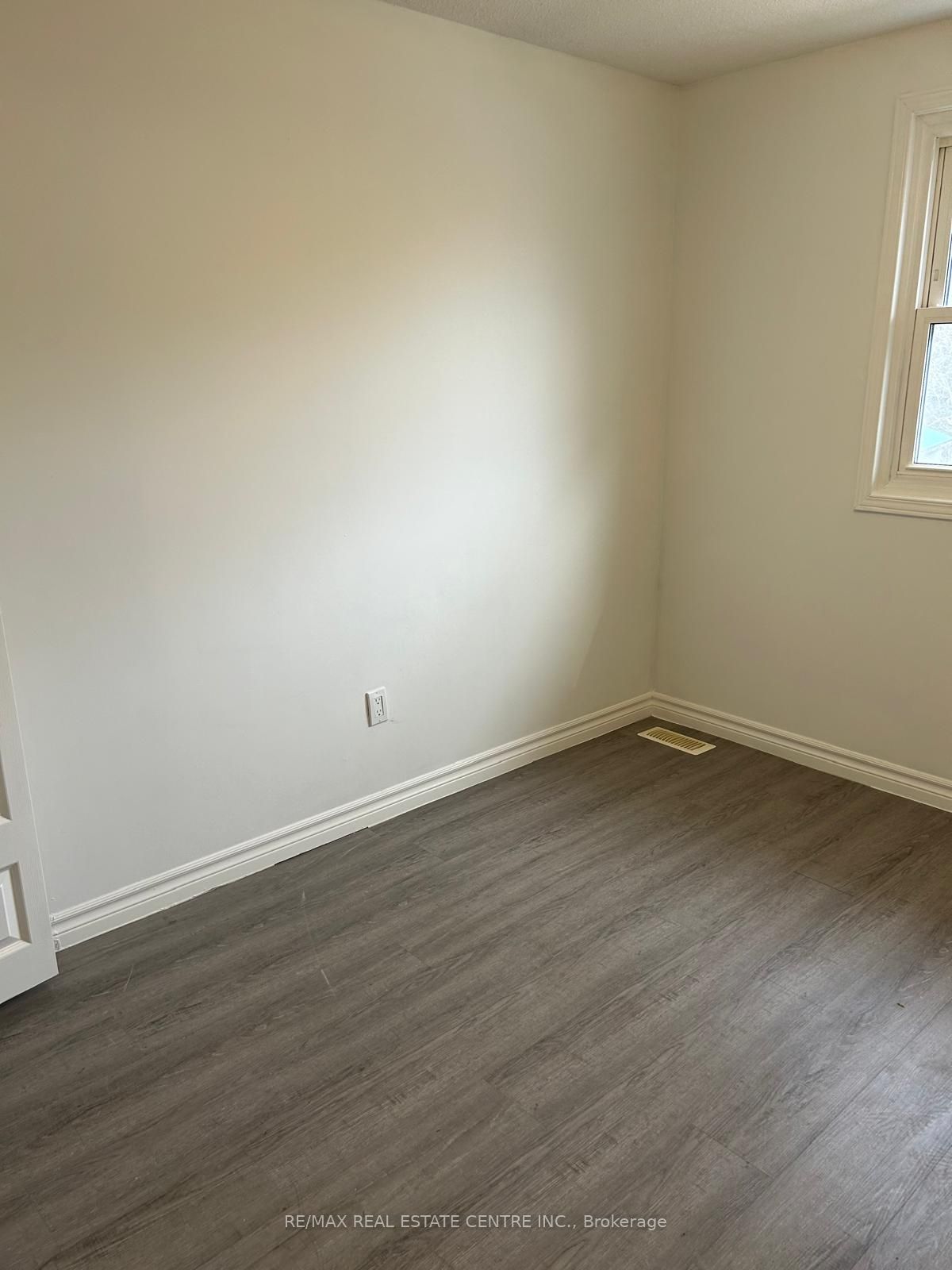 420 Pioneer Drive, #3