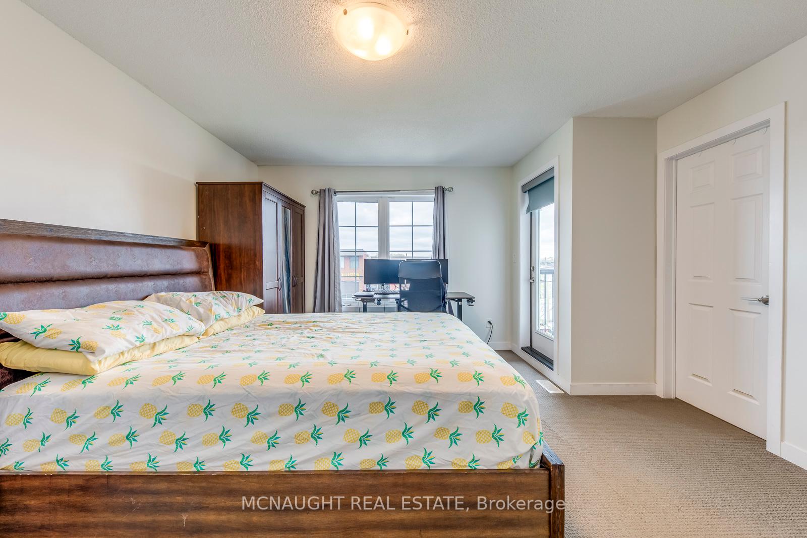 3 Bedrooms Condo at 9 Forbes, Toronto For sale