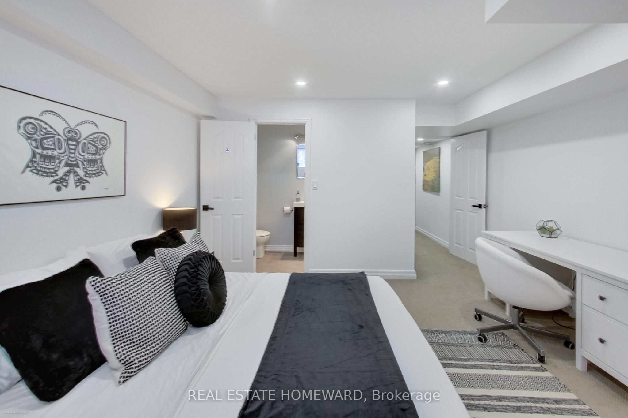 83A Swanwick Avenue