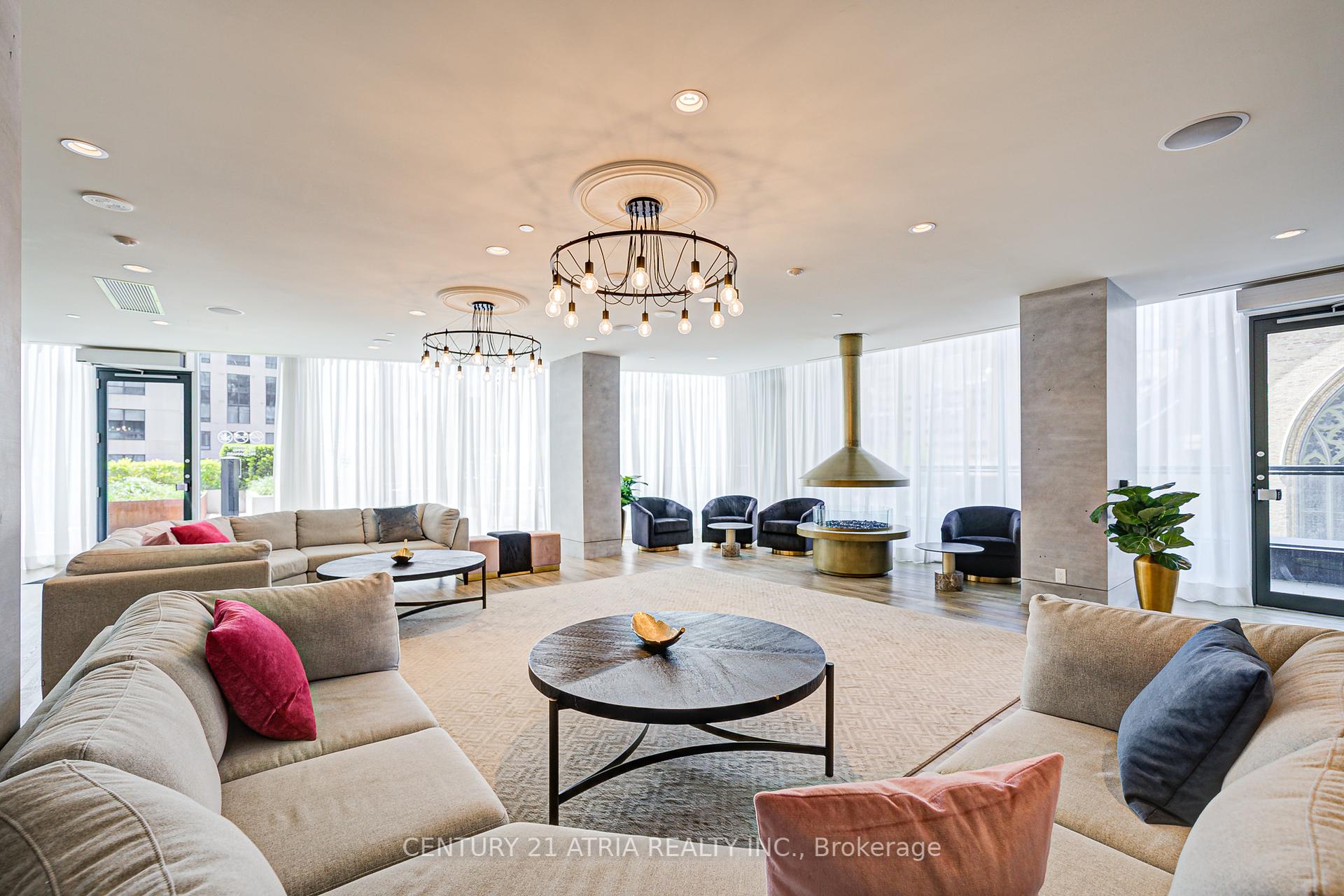 2 Bedrooms Condo at 60 Shuter, Toronto For sale