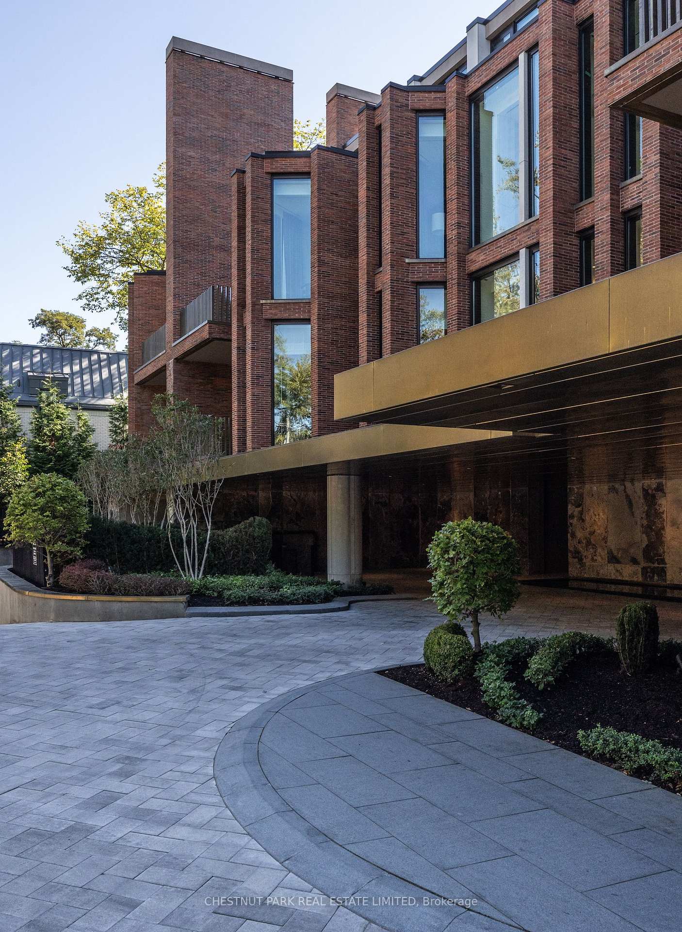 2 Bedrooms Condo at 7 Dale, Toronto For sale