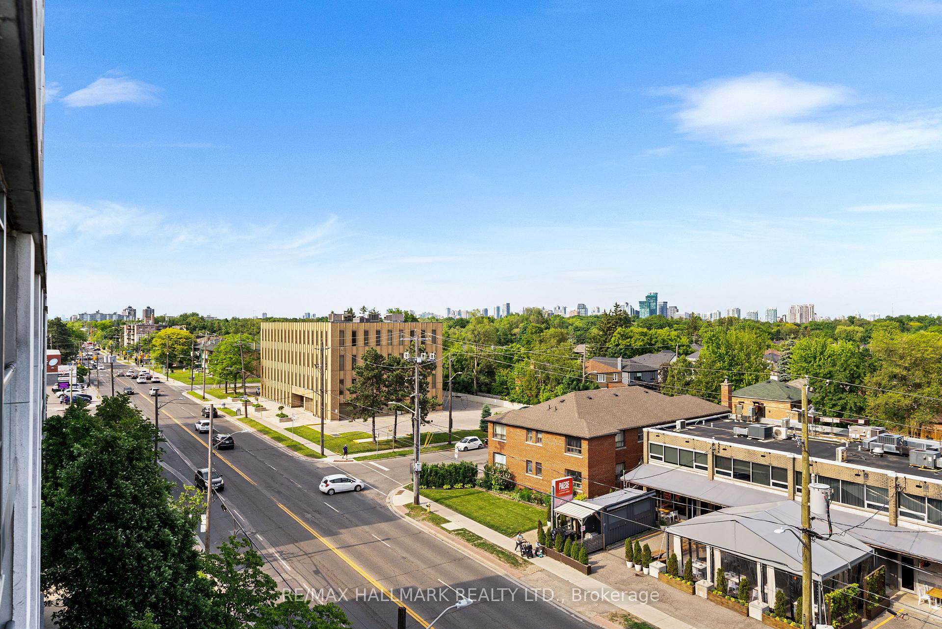 2 Bedrooms Condo at 3830 Bathurst, Toronto For sale