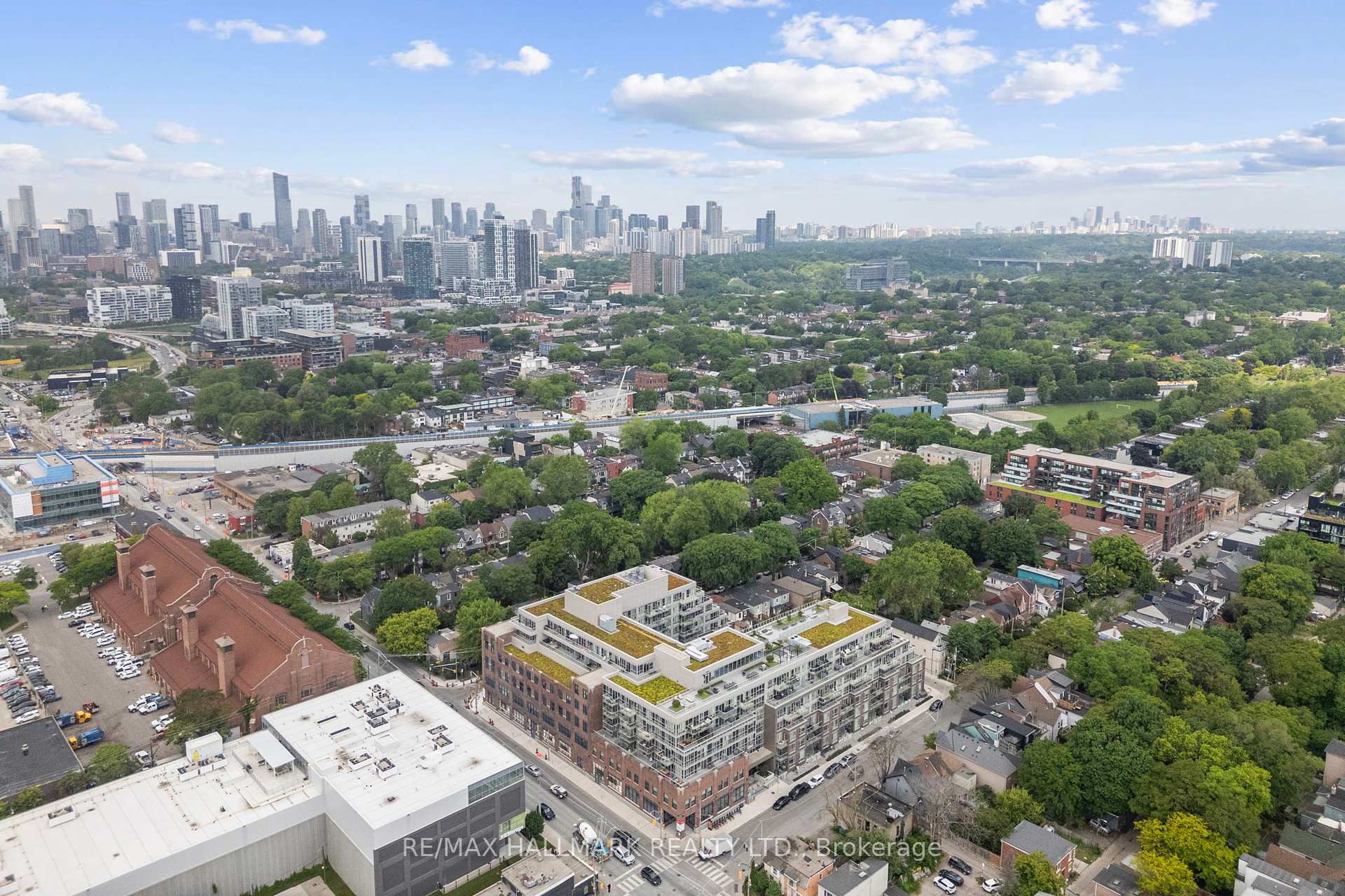 2 Bedrooms Condo at 150 Logan, Toronto For sale