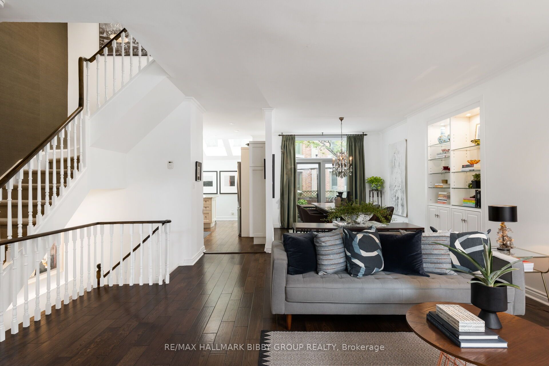 38 Earl Street, #1