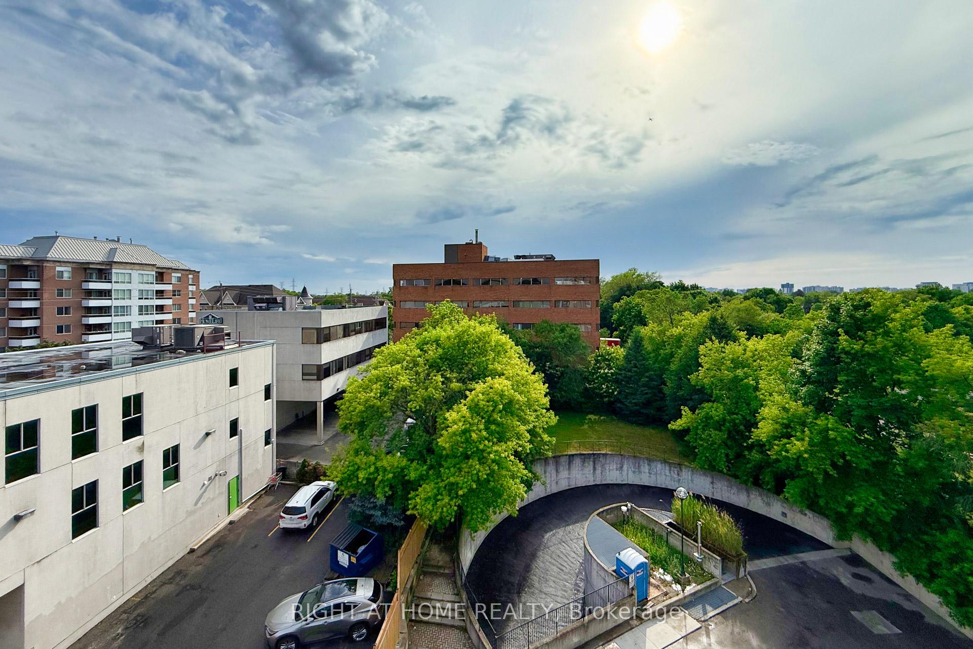 2 Bedrooms Condo at 5940 Yonge, Toronto For sale