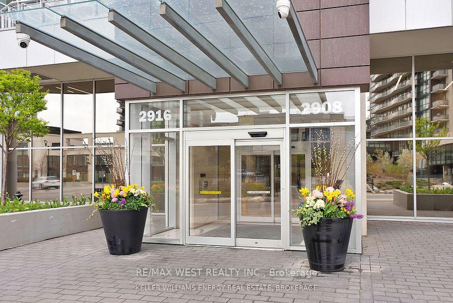 1 Bedroom Condo at 2908 Highway 7, Vaughan For sale
