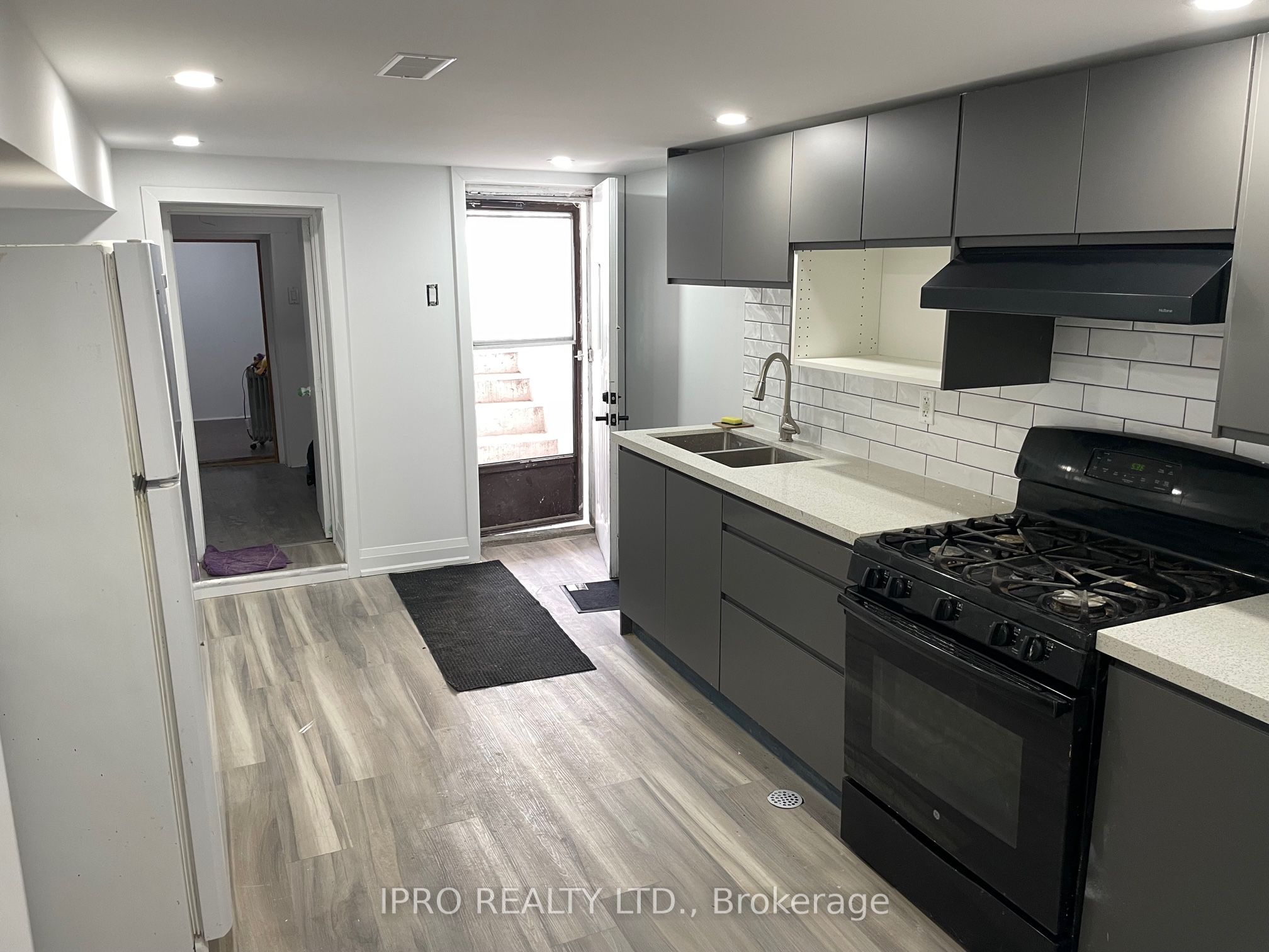 1211 College Street, #BSMT