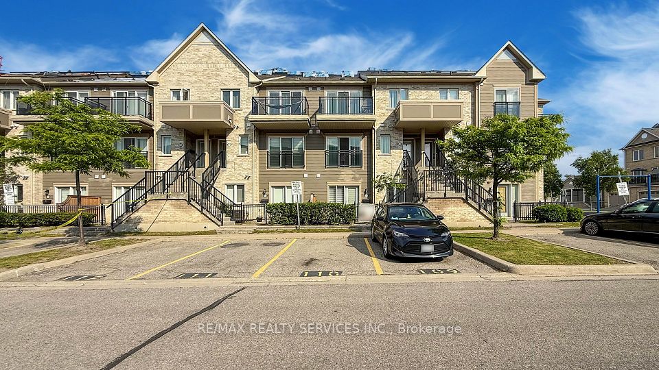 60 Fairwood Circle