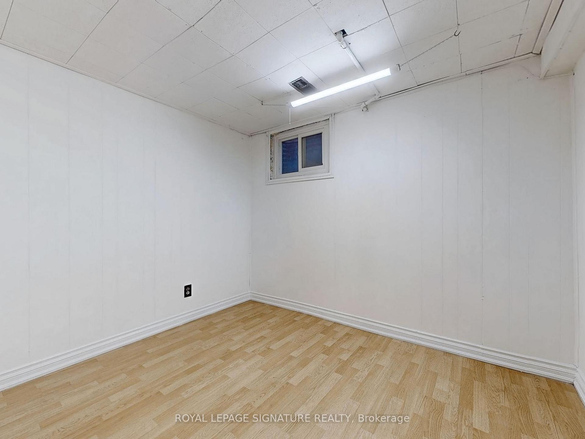 4 Bedrooms Condo at 400 Mississauga Valley,  Mississauga For sale