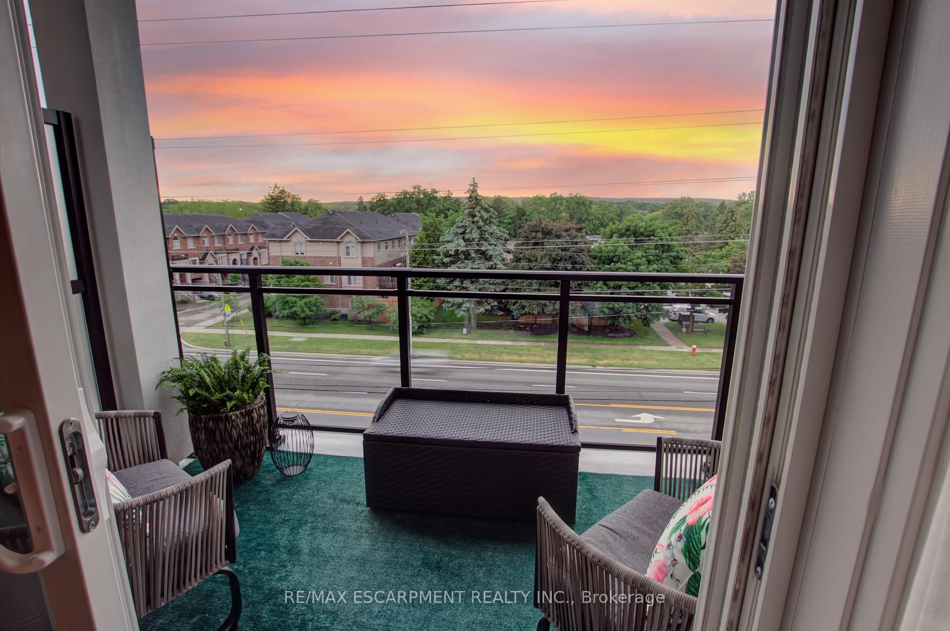1 Bedroom Condo at 320 Plains, Burlington For sale
