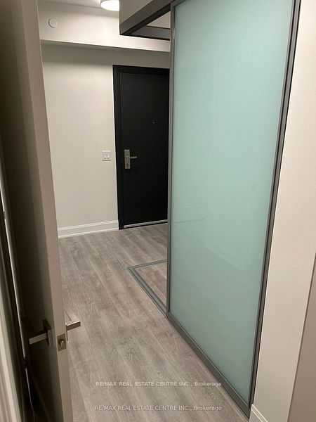 https://trreb-image.ampre.ca/tR86iIrhnLMxUYdVNCBXJSRodUV696LCKj8GQ_p_ZEo/rs:fit:960:960/wm:.5:so:0:50:.4/wmsh:10/wmt:PHNwYW4gZm9yZWdyb3VuZD0nd2hpdGUnIGZvbnQ9JzY4Jz5SRS9NQVggUkVBTCBFU1RBVEUgQ0VOVFJFIElOQy4sIEJyb2tlcmFnZTwvc3Bhbj4/L3RycmViL2xpc3RpbmdzLzQwLzkzLzkwLzcyL3AvMWQxYzg0MjAtMjQ4Yi00MjViLTkwMTAtYjMyMzFhOGNhZjNhLmpwZw.jpg