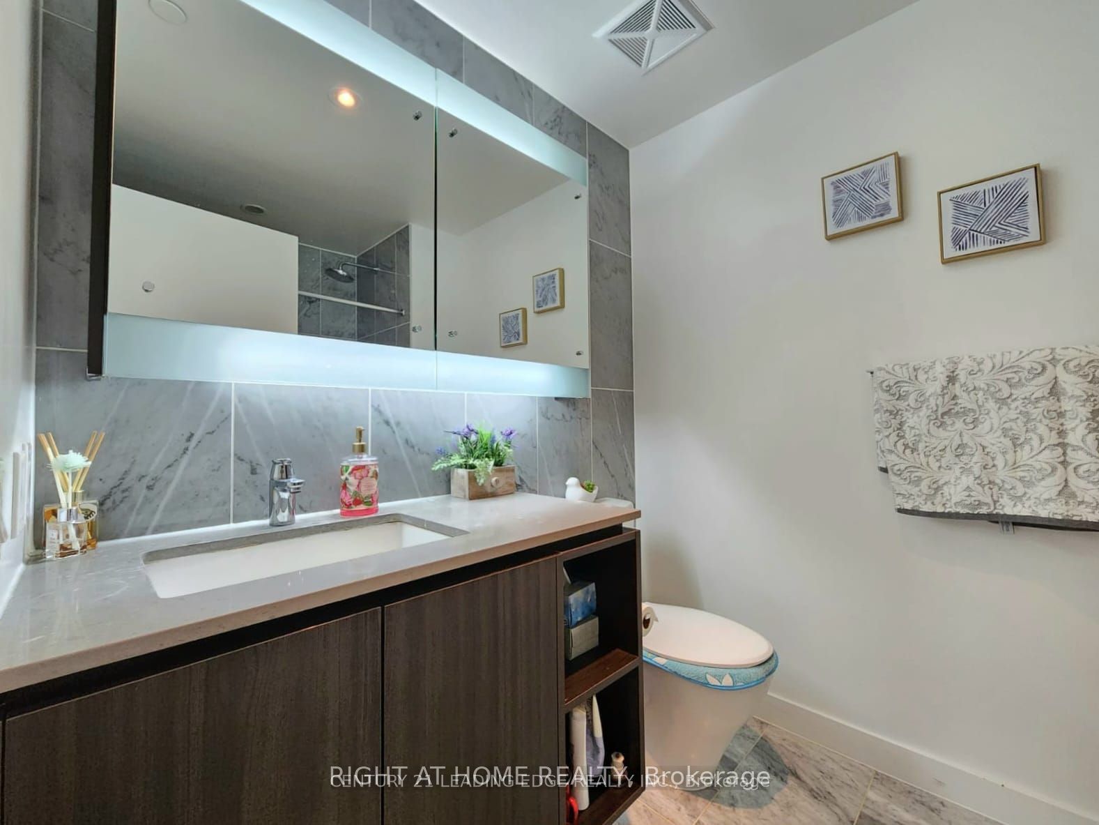 115 Mcmahon Drive, #2903