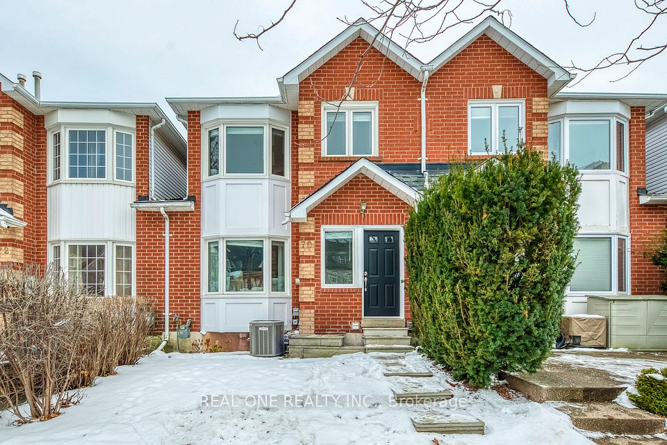 Property at 70 Glenashton Drive, Oakville, ON L6H 6G2