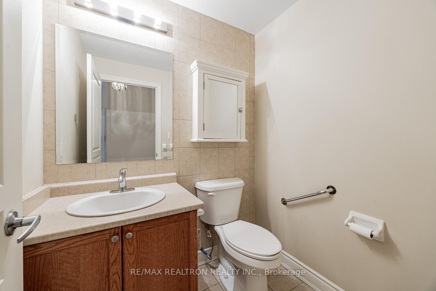 2 Bedrooms Condo at 9901 Keele, Vaughan For sale