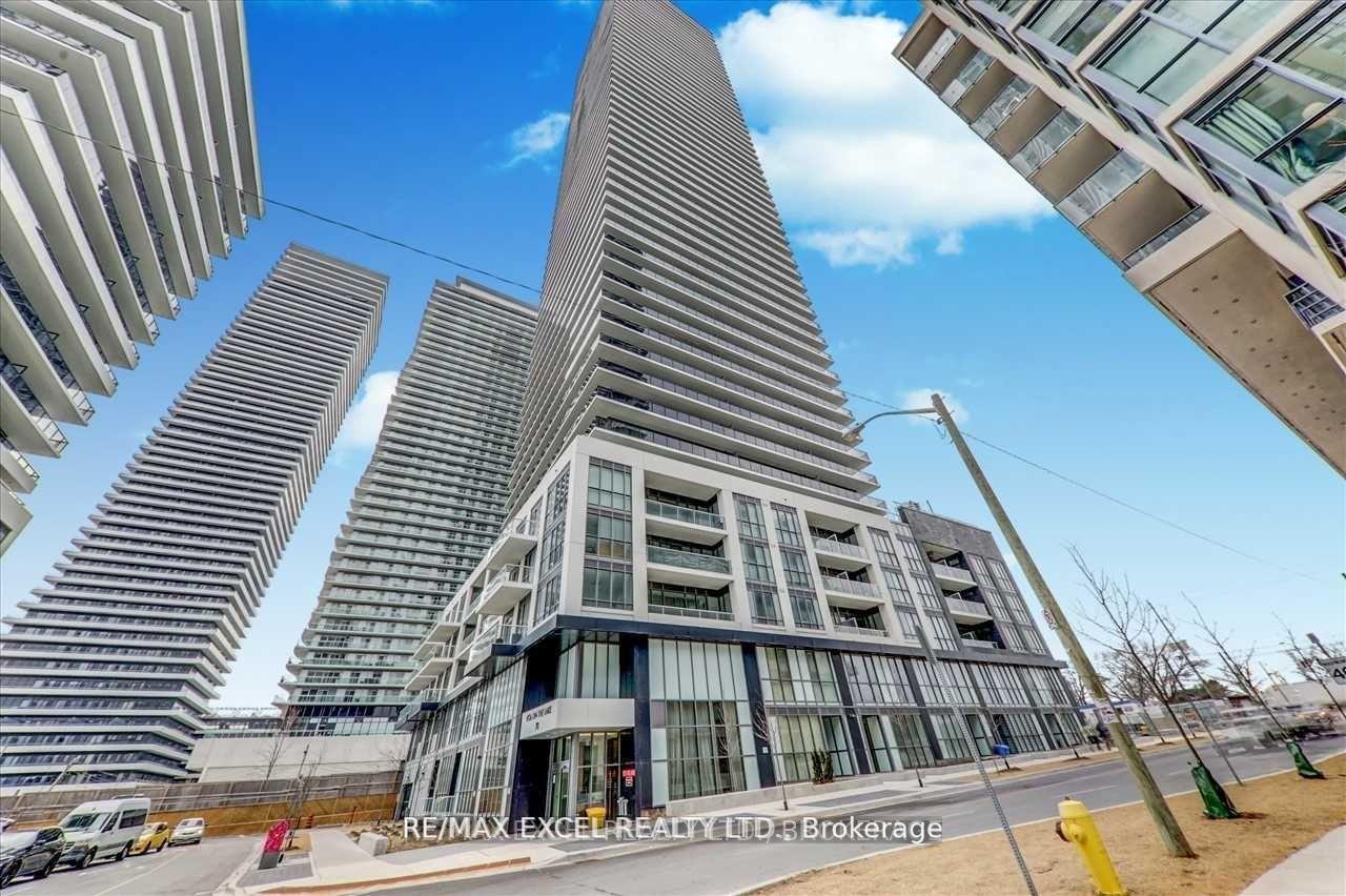 2 Bedrooms Condo at 70 Annie Craig, Toronto For sale