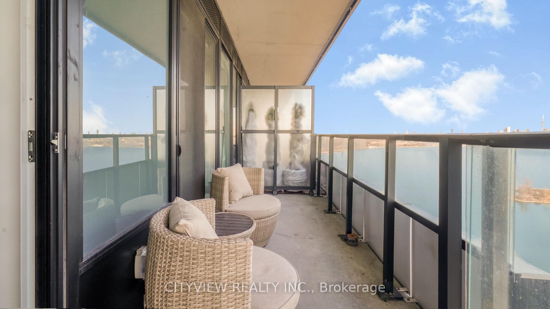2 Bedrooms Condo at 20 Shore Breeze, Toronto For sale