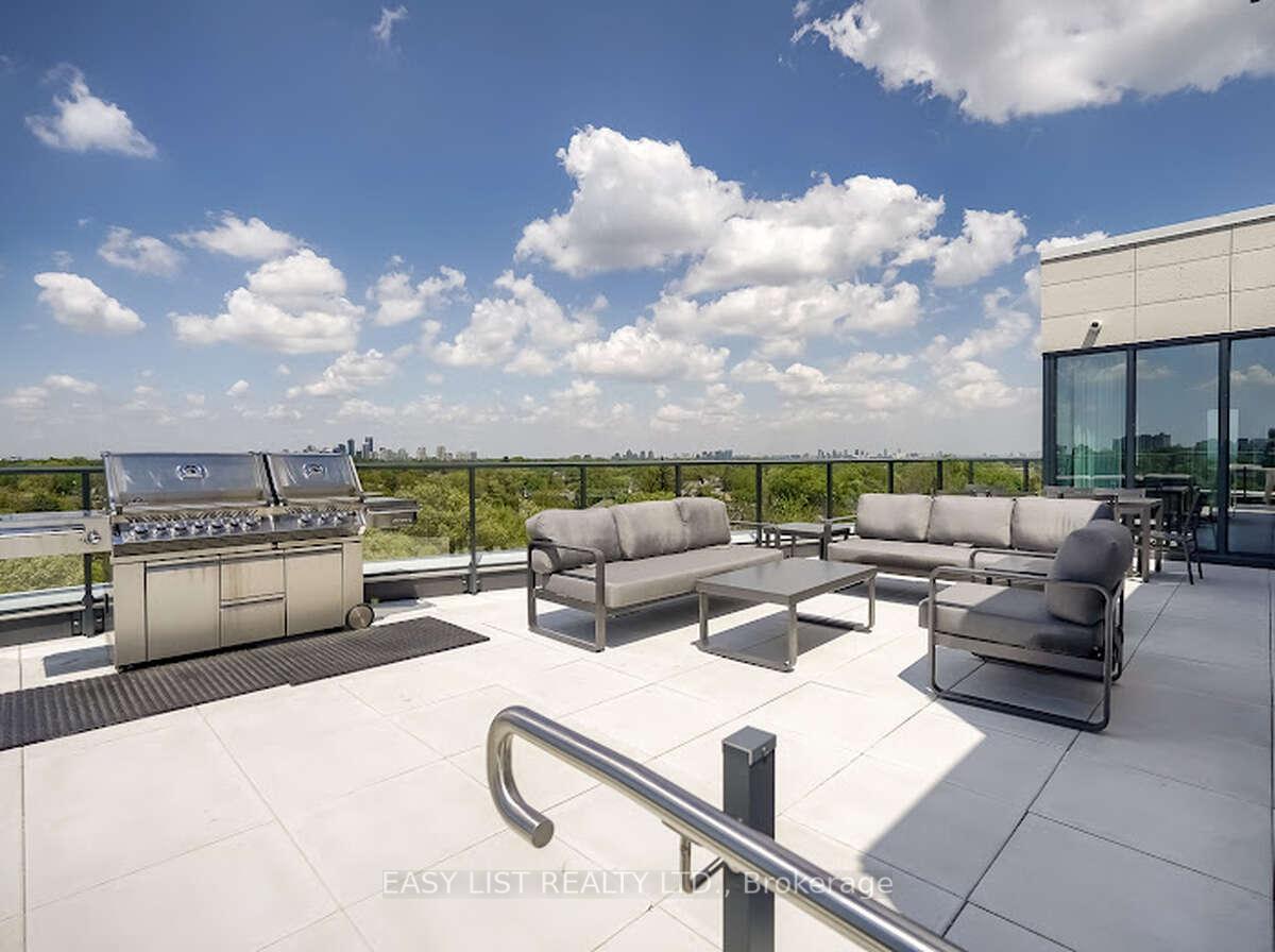 3 Bedrooms Condo at 250 Lawrence, Toronto For sale
