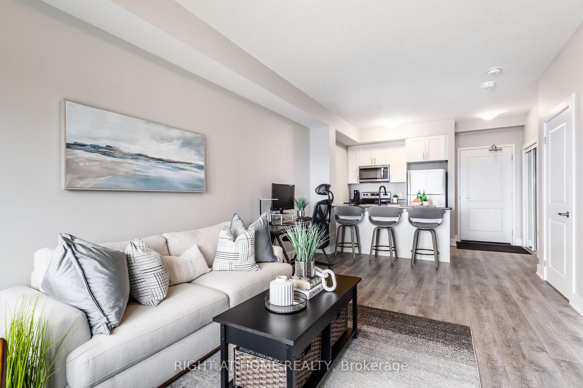 1 Bedroom Condo at 450 Dundas,  Hamilton For sale