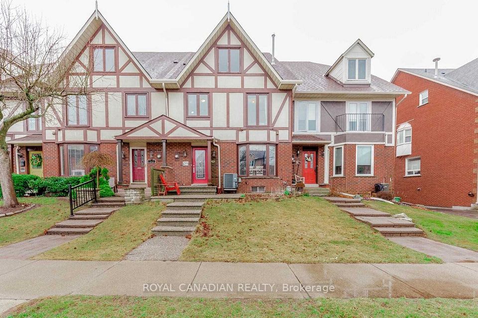 56 Edgewater Drive, Hamilton, ON L8E 4Z3
