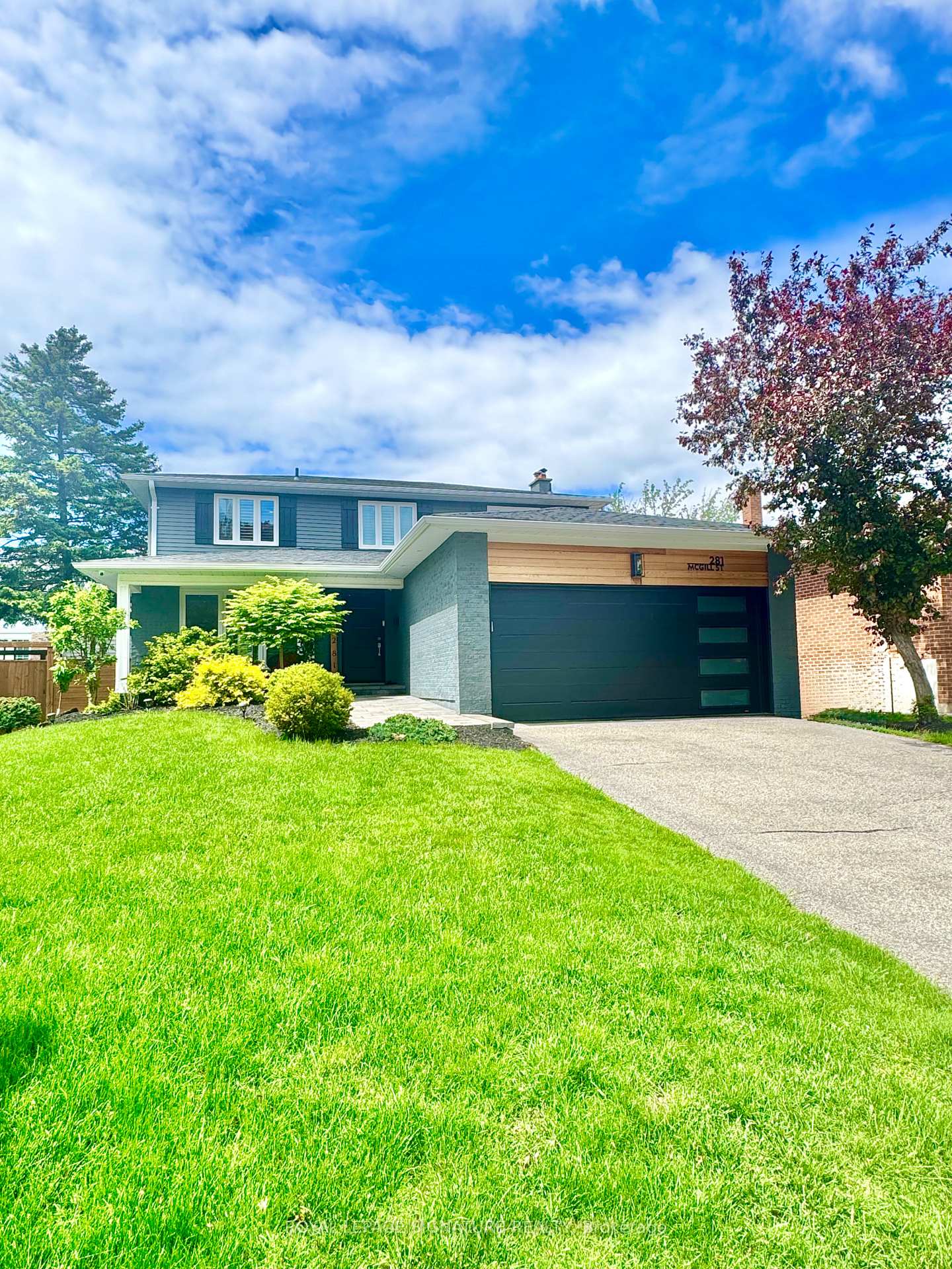 281 McGill Street, Mississauga, ON L5A 1V3