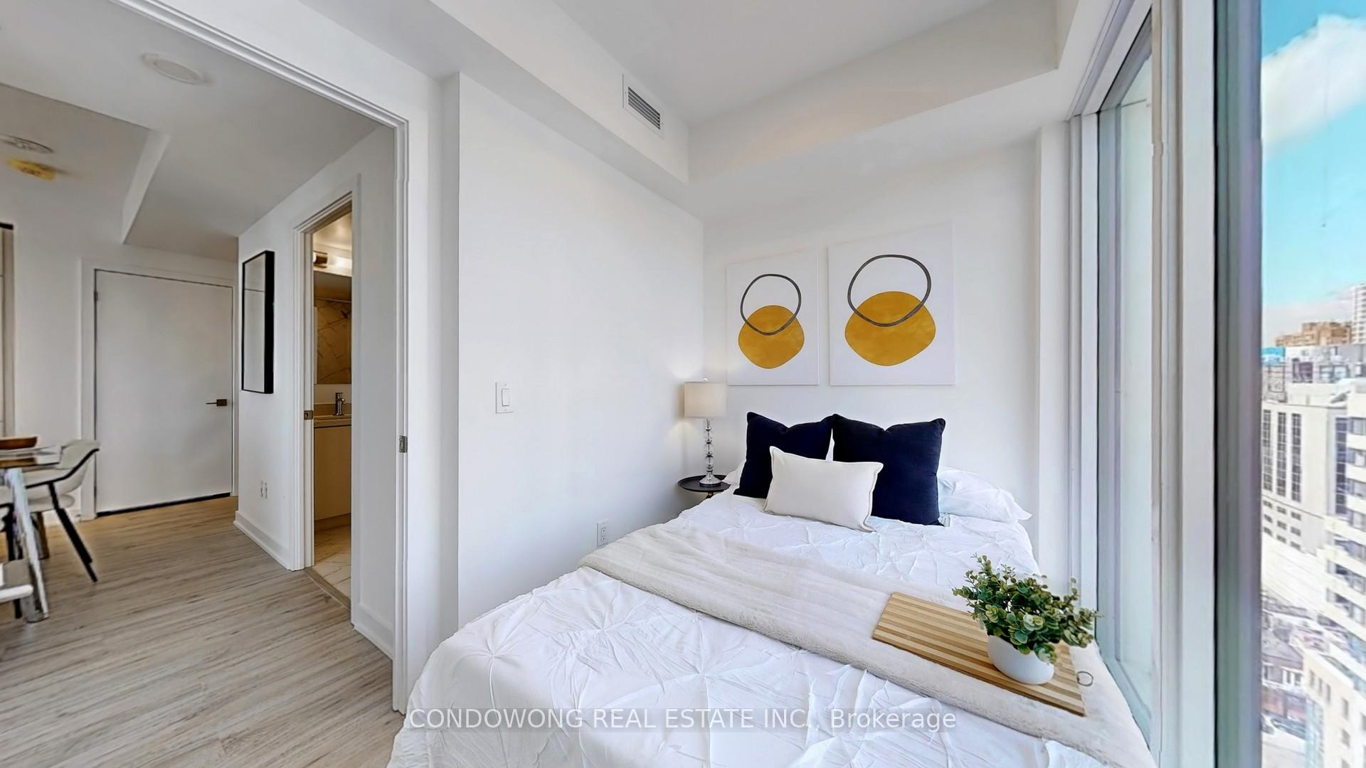 2 Bedrooms Condo at 252 Church,  Toronto For sale