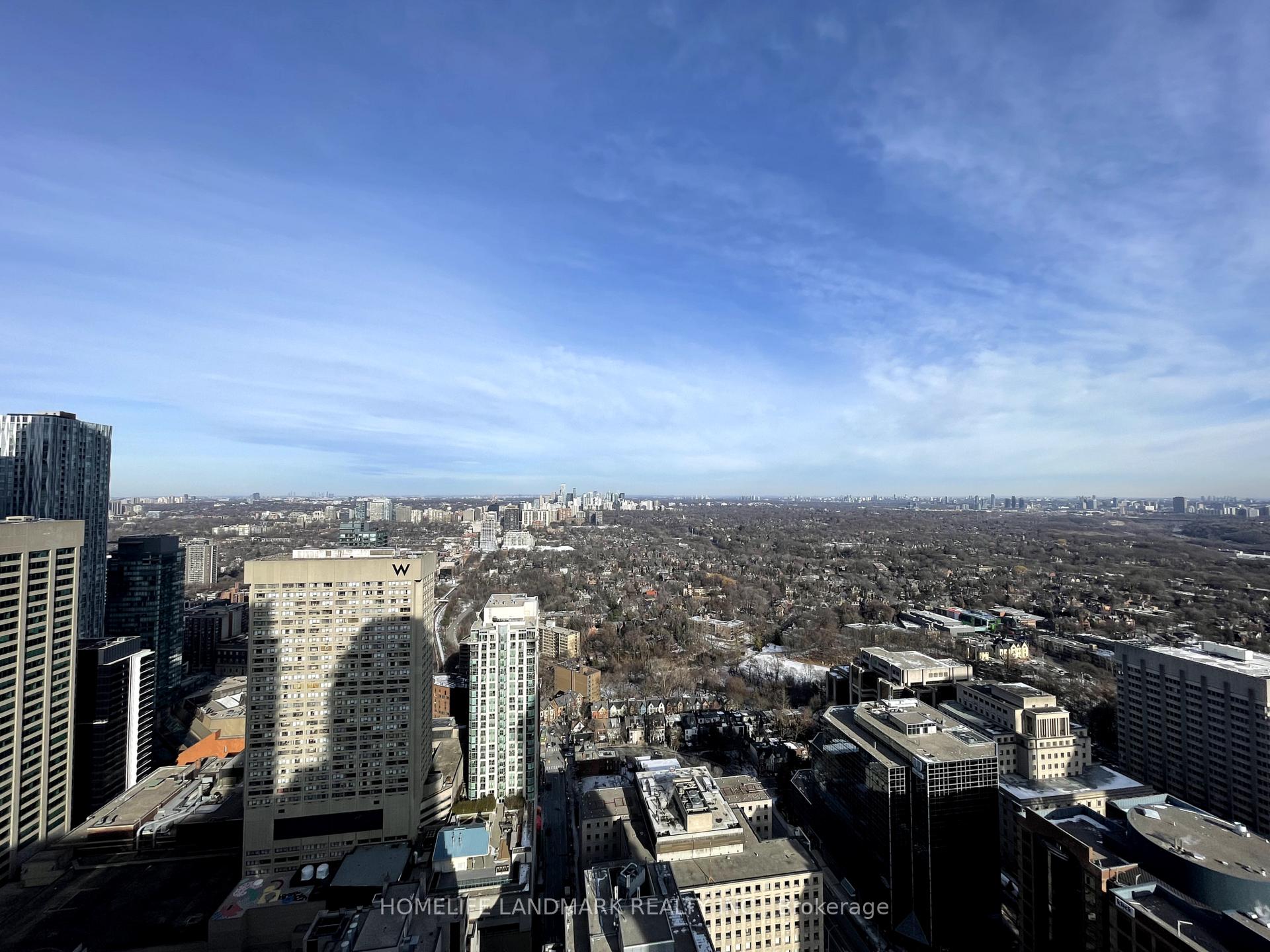 3 Bedrooms Condo at 50 Charles, Toronto For sale
