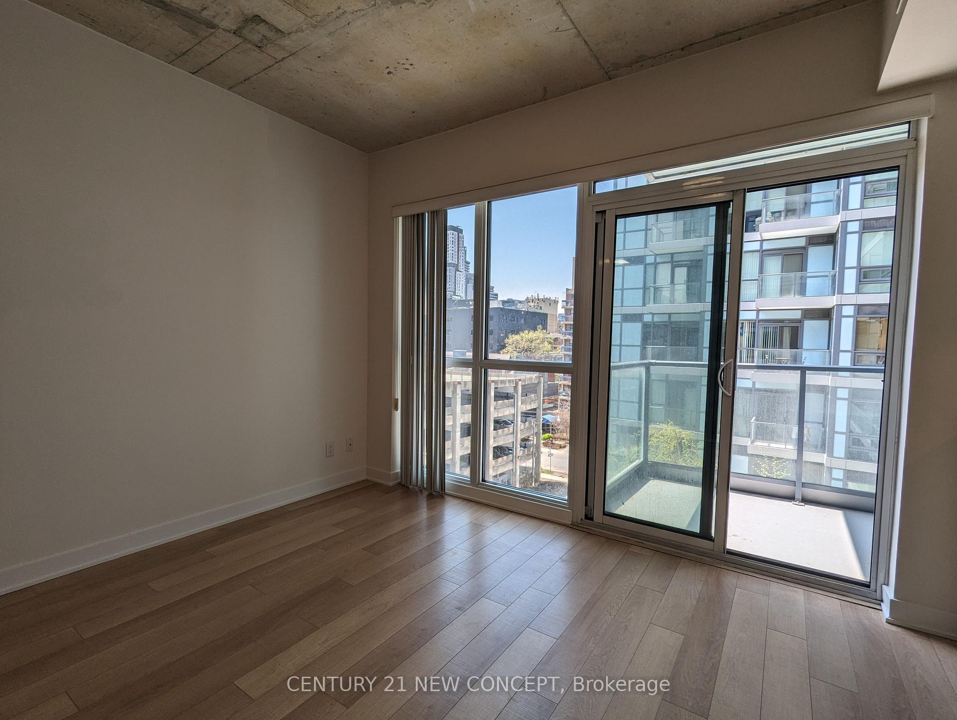 1 Bedroom Condo at 210 Simcoe,  Toronto For sale