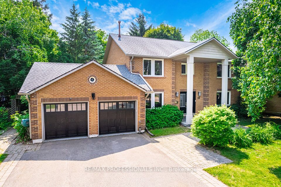 20 Wadsworth Circle