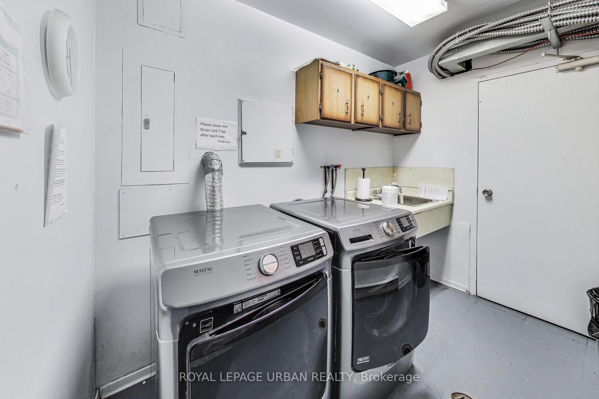 2 Bedrooms Condo at 166 Sherwood, Toronto For sale