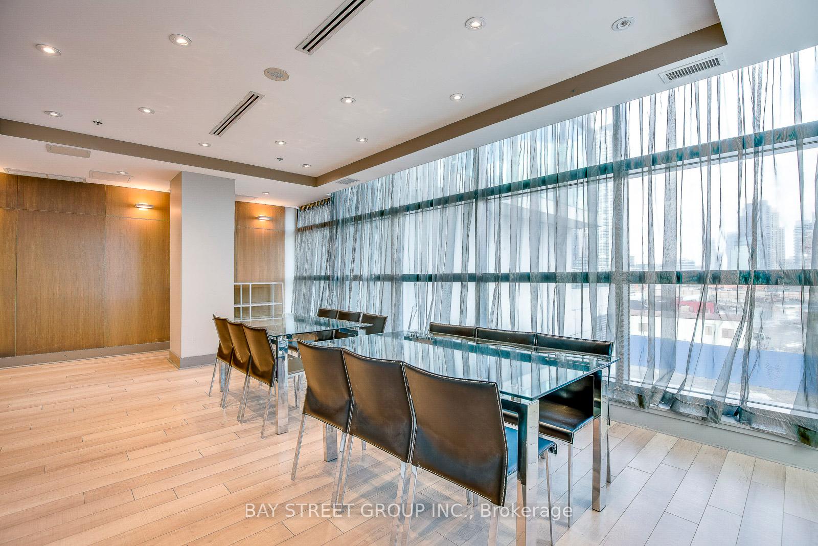 2 Bedrooms Condo at 3985 Grand Park, Mississauga For sale