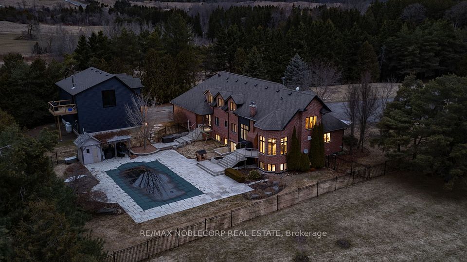 17088 Horseshoe Hill