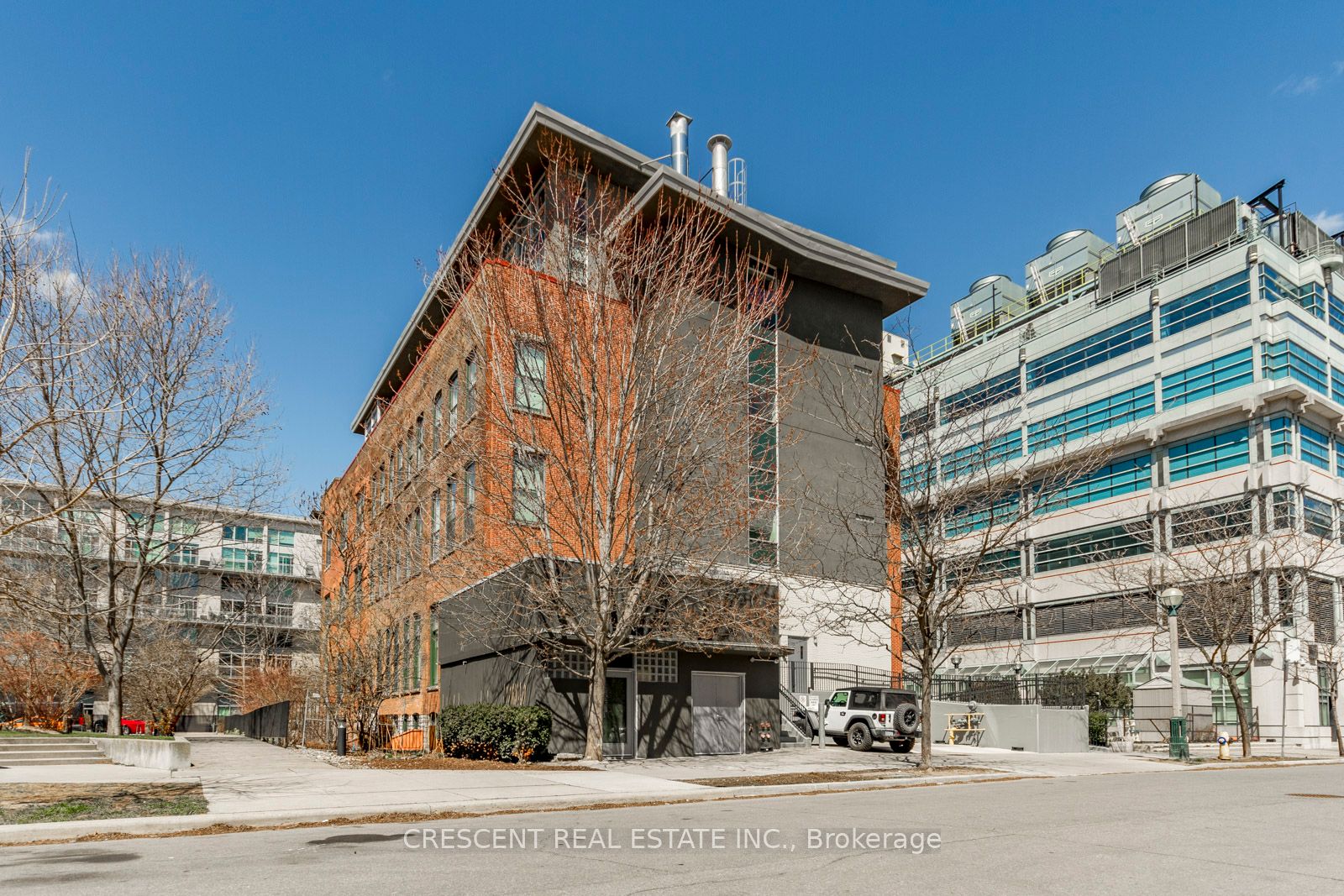 915 King Street W, #208