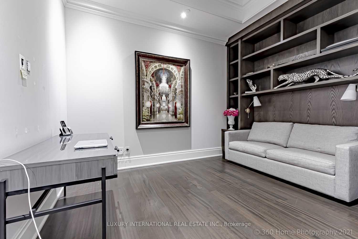 2 Bedrooms Condo at 311 Bay,  Toronto For sale