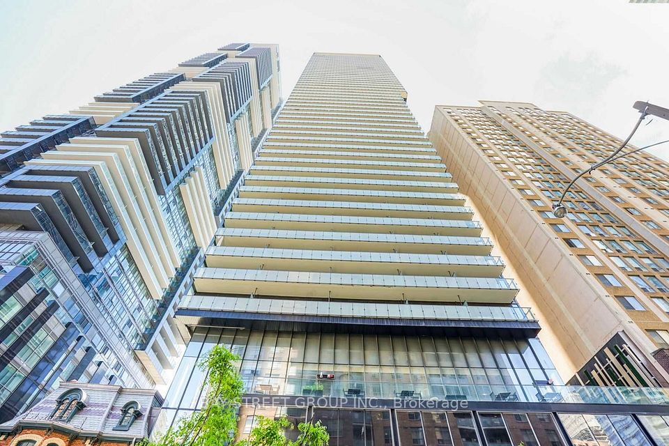 15 Grenville Street
