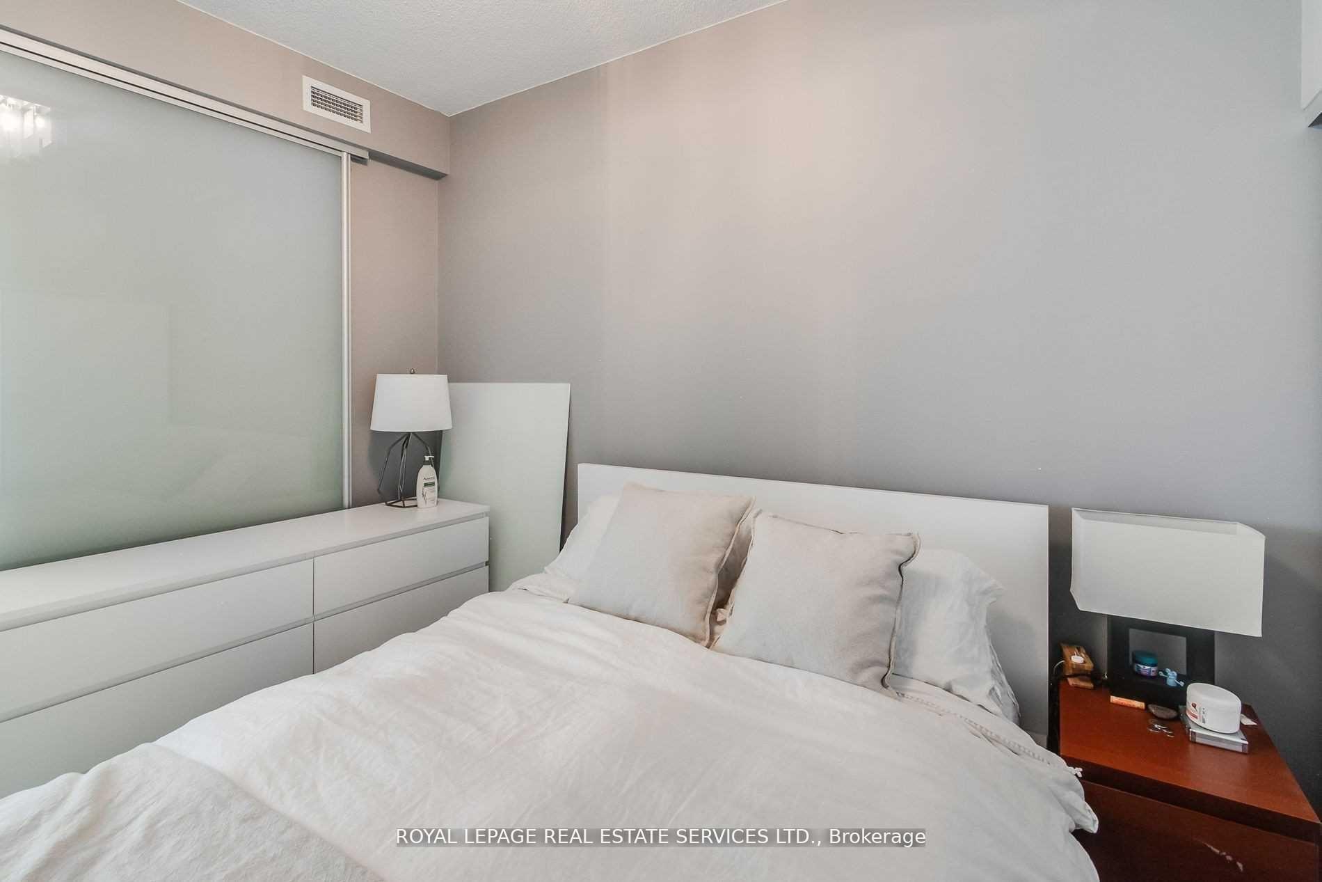 1 Bedroom Condo at 90 Stadium, Toronto For sale