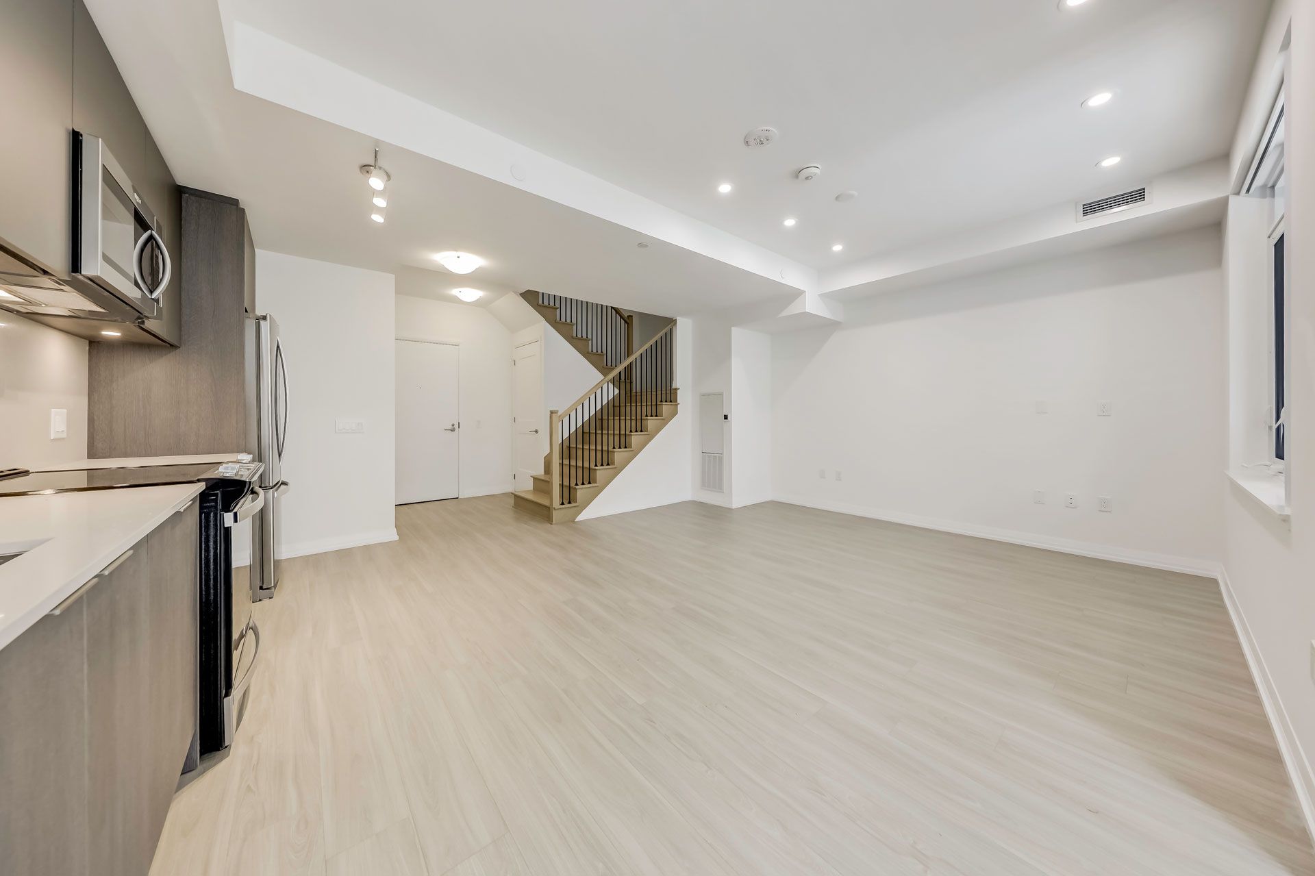 50 Dunfield Avenue TH116