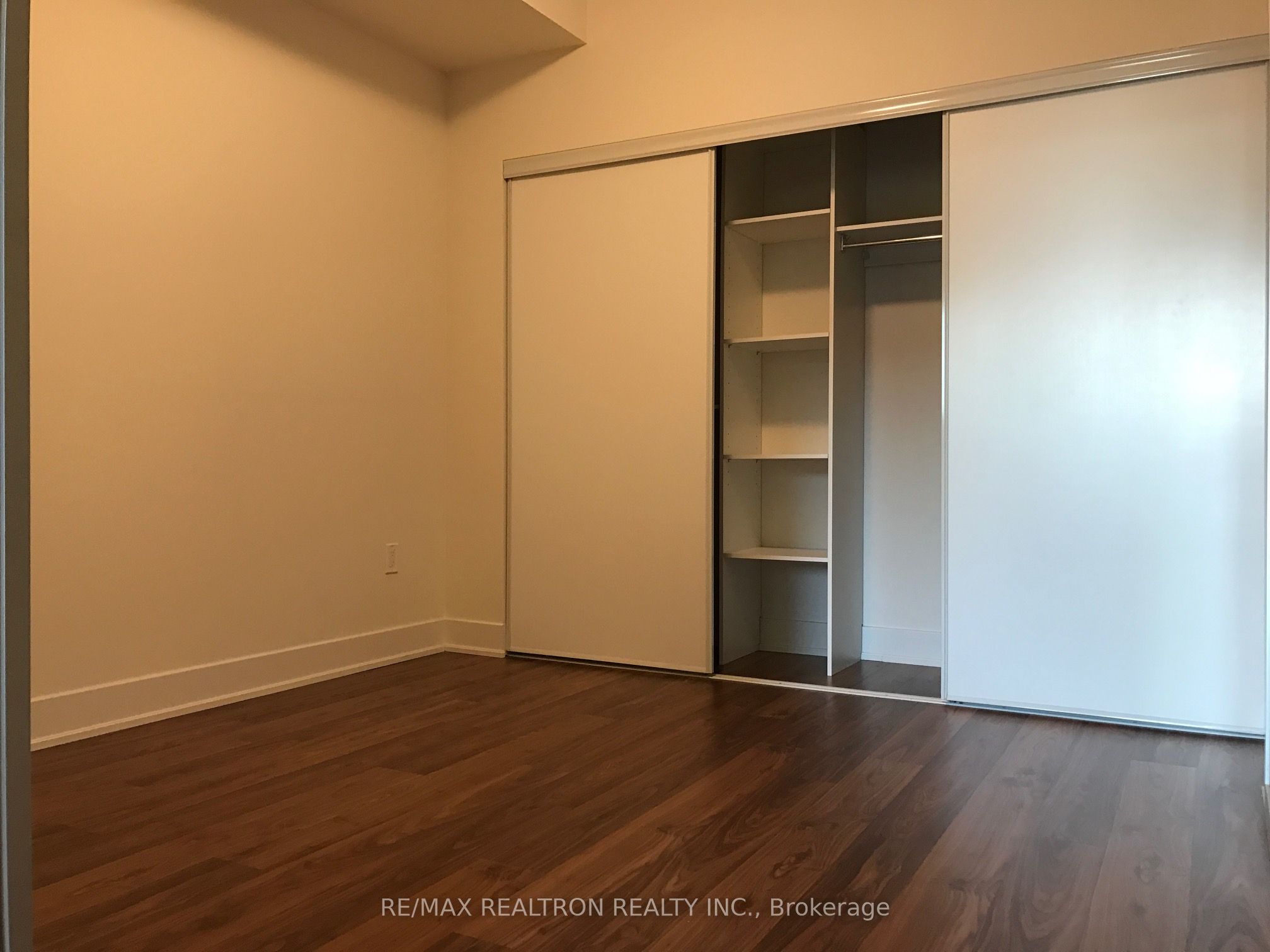 88 Sheppard Avenue E, #209