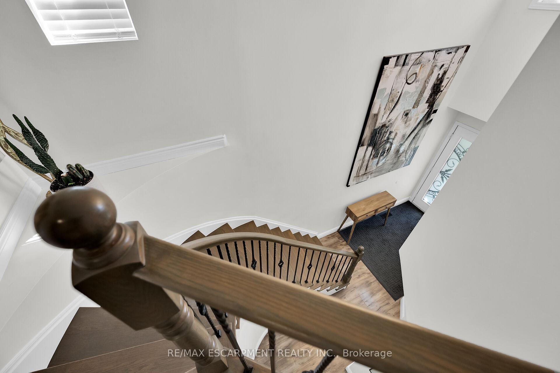 4 Bedrooms Condo at 134 Terni, Hamilton For sale