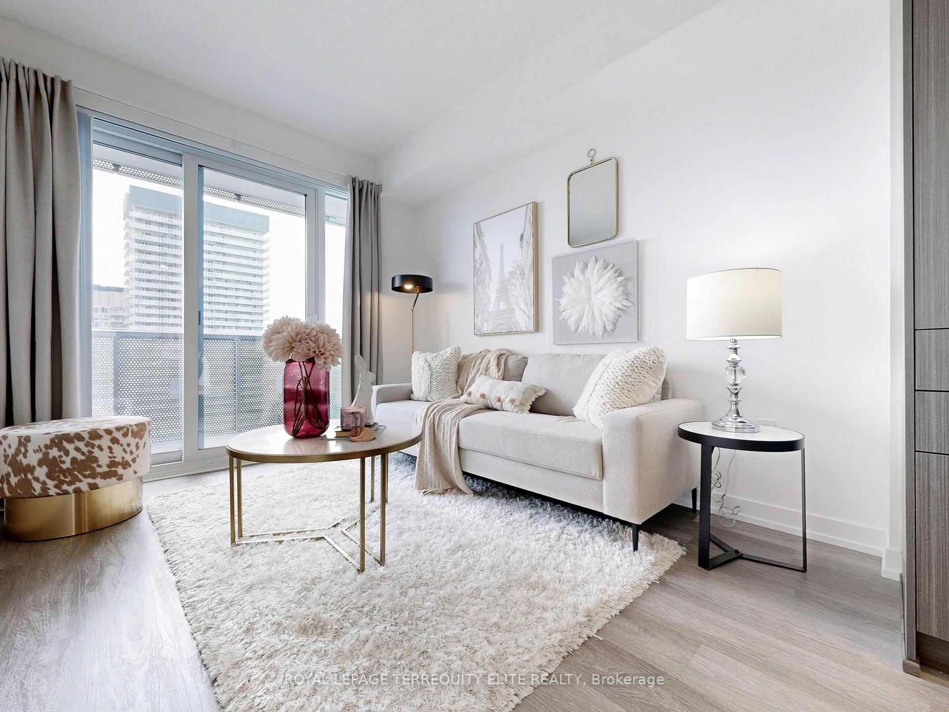 1 Bedroom Condo at 55 Cooper, Toronto For sale