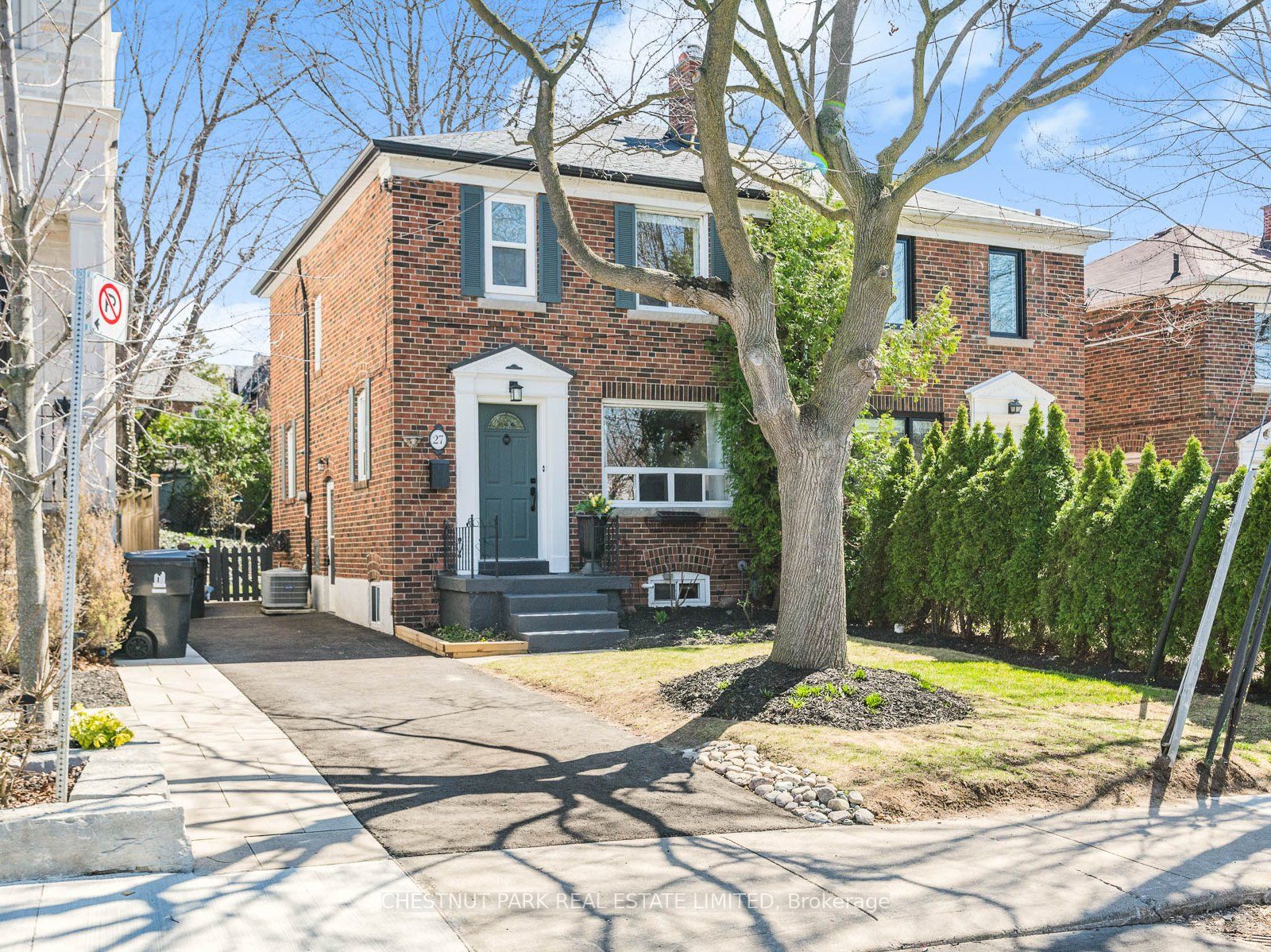 27 Rowley Avenue, Toronto, ON M4P 2S9
