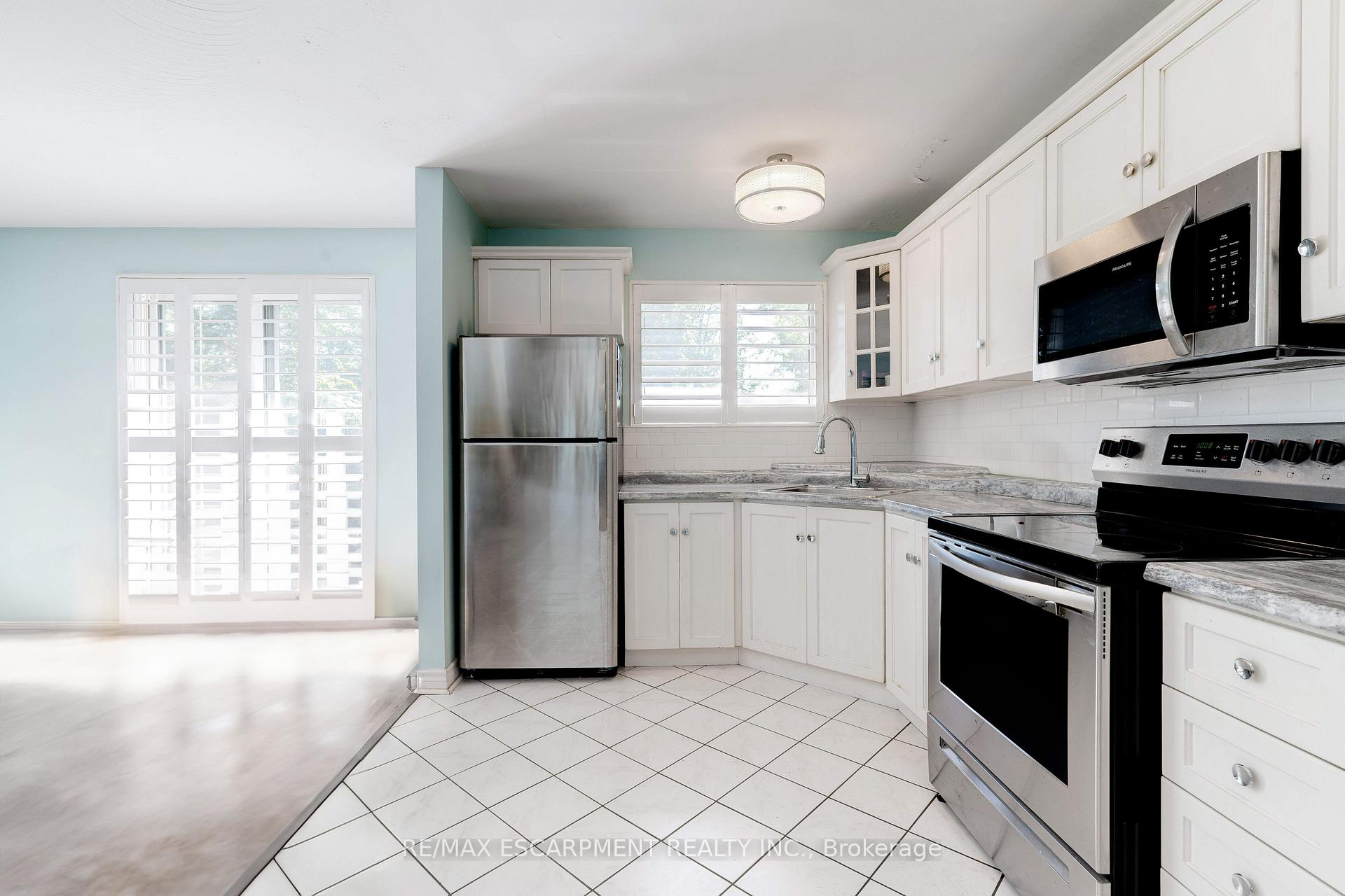 1 Bedroom Condo at 2373 King, Hamilton For sale