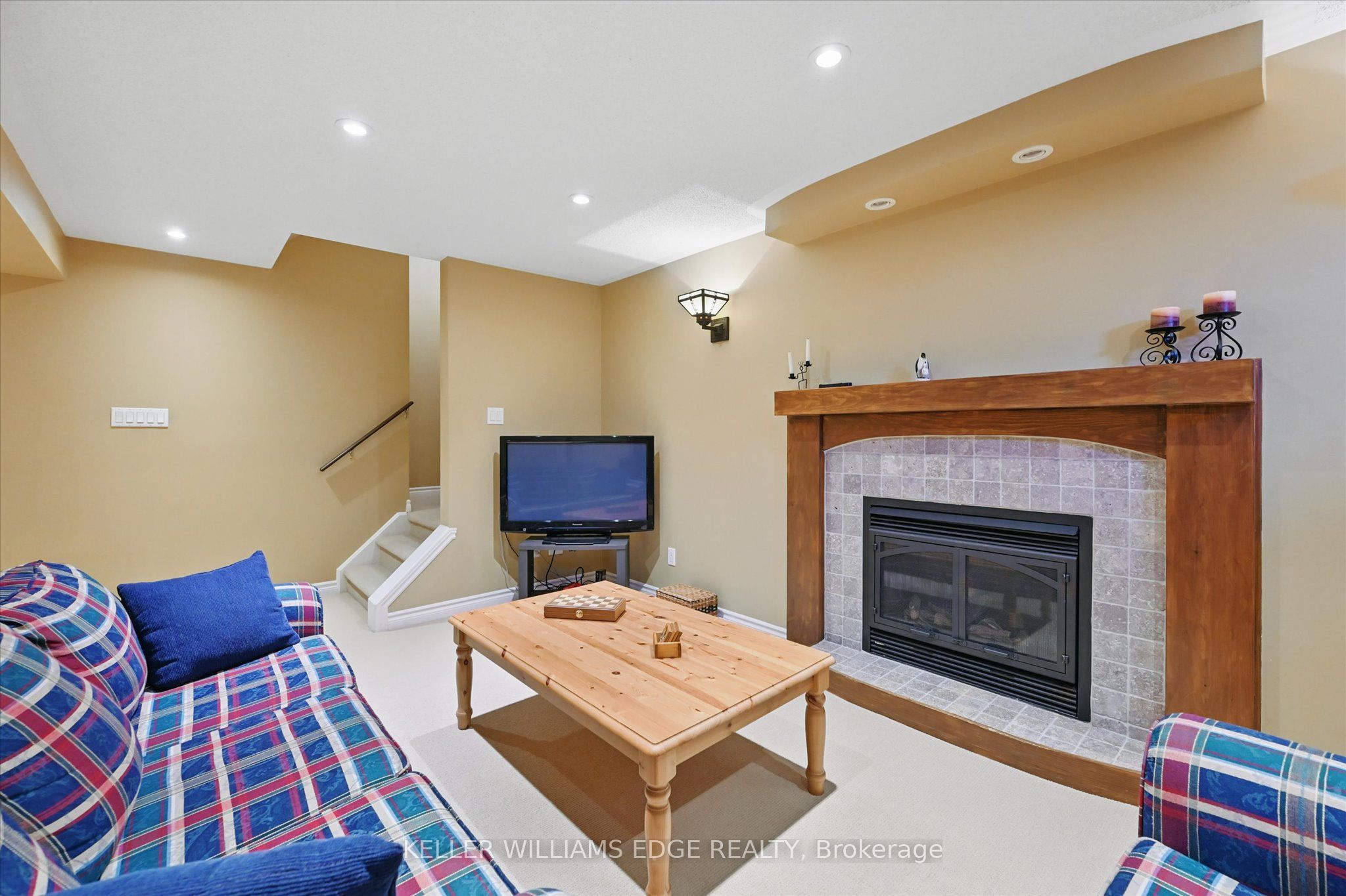 2939 Darien Road