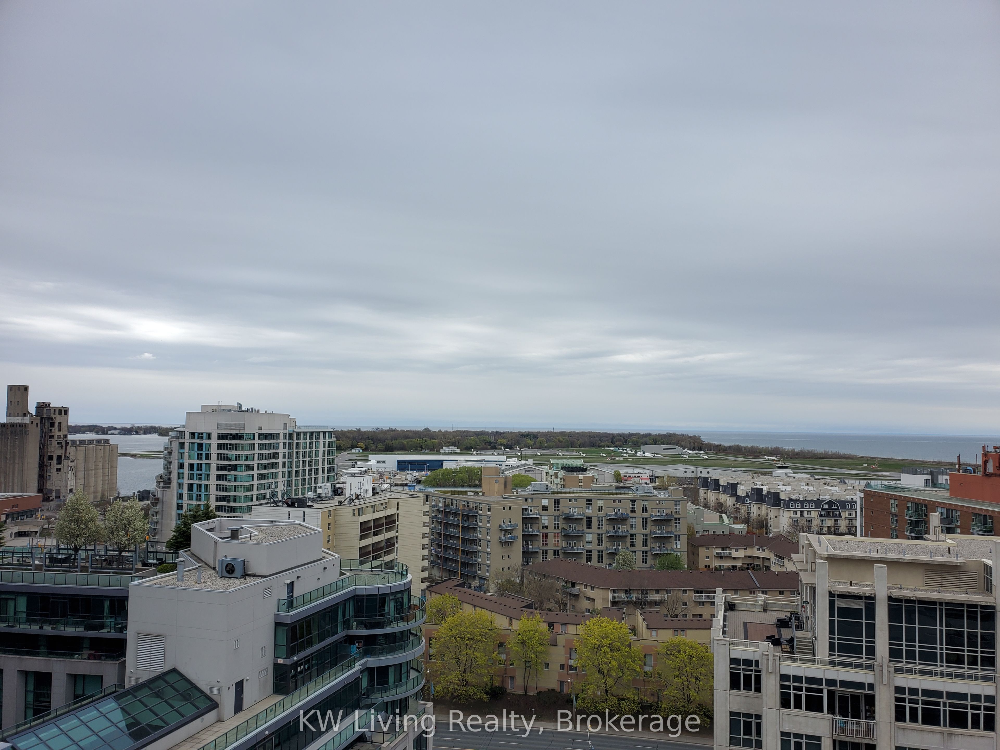 38 Iannuzzi Street, #1810