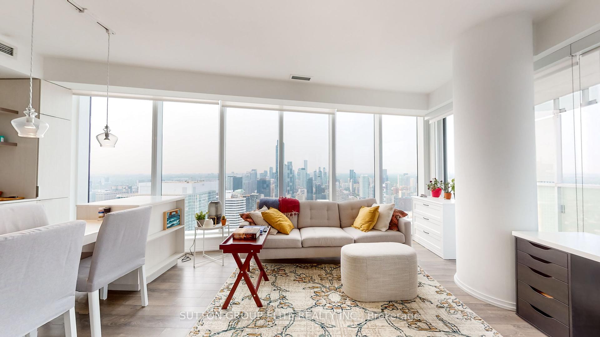 2 Bedrooms Condo at 197 YONGE, Toronto For sale