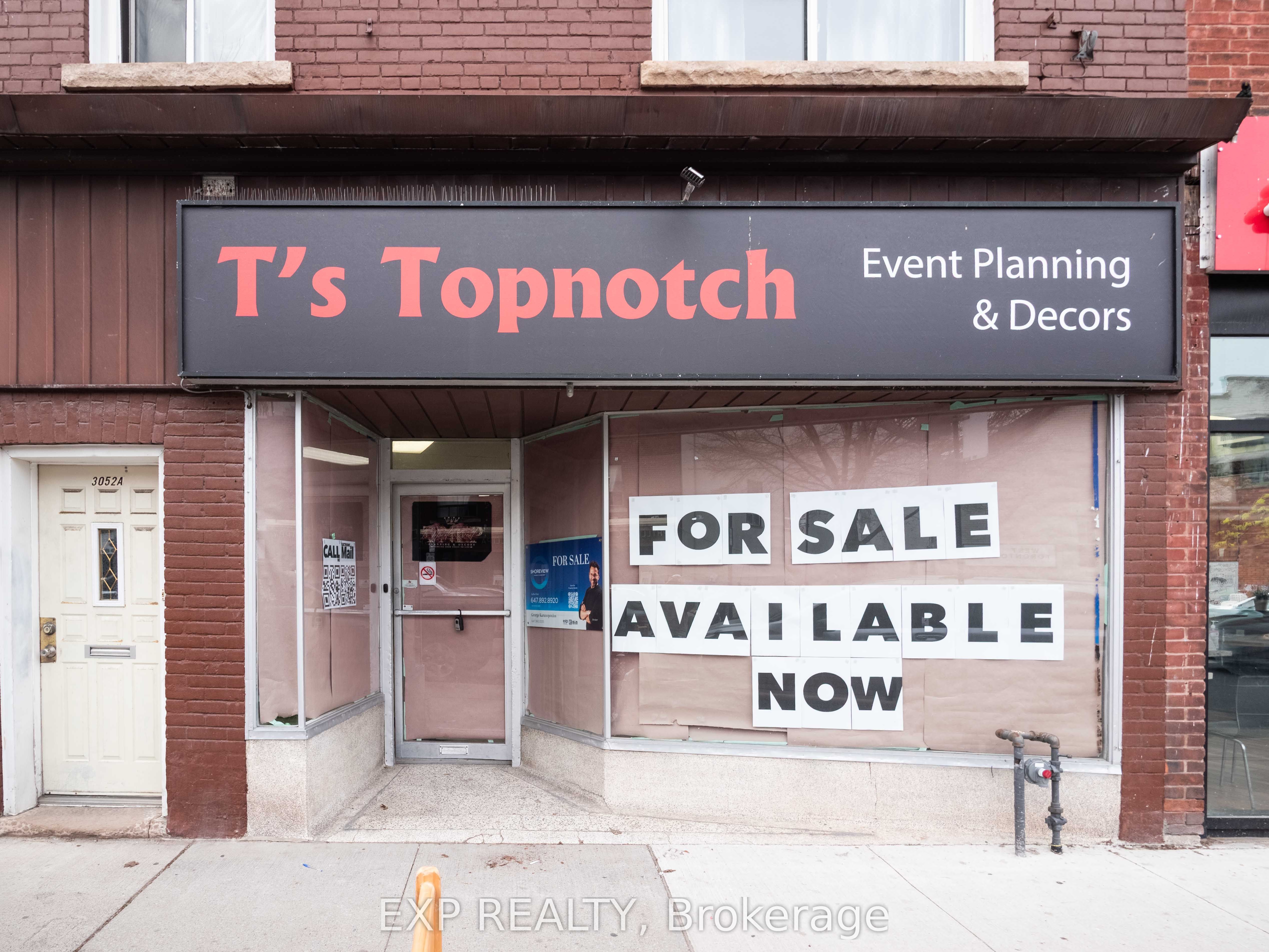 3052 Dundas Street W
