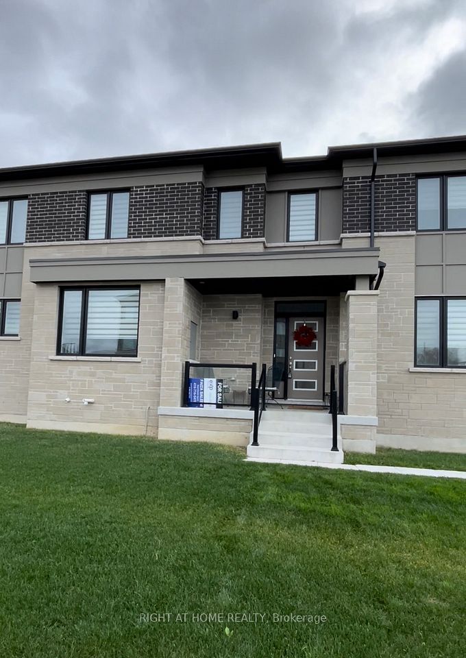 64 Lockyer Drive, Whitby, ON L1P 0M2
