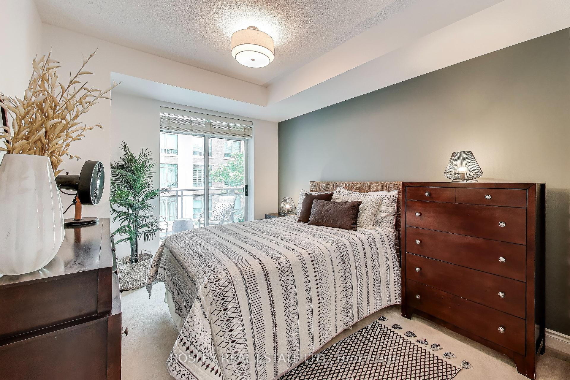 1 Bedroom Condo at 319 Merton, Toronto For sale