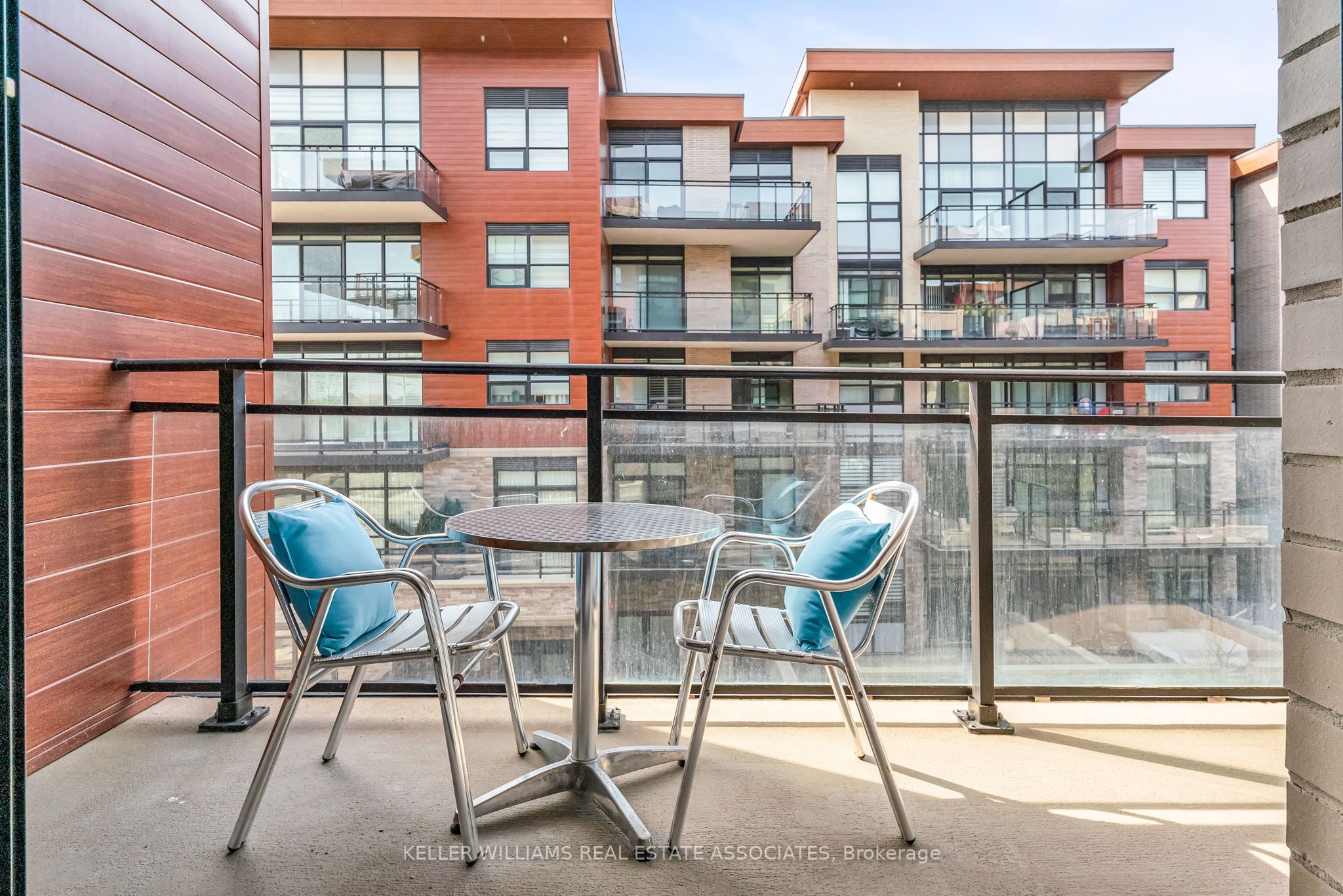 1575 Lakeshore Road W, #231